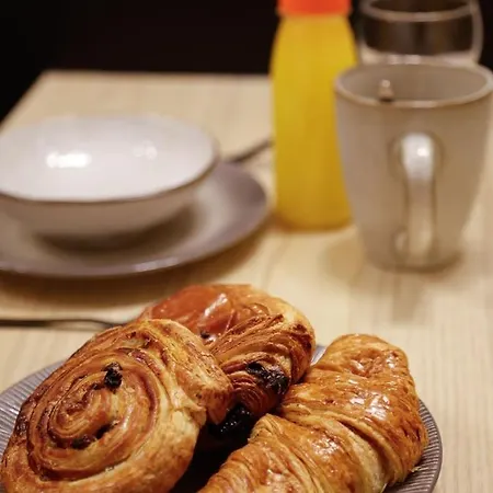 342 Elena - Stunning Parisian *