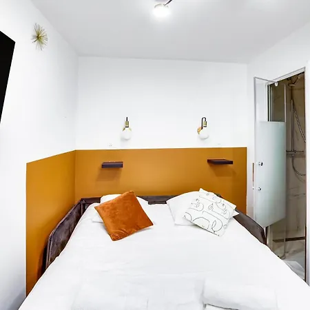 342 Elena - Stunning Parisian Apartment